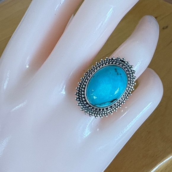 Bold Oval 8.50 carat Natural Cabochon Turquoise Ring Size 7 Sterling Silver - Picture 2 of 14